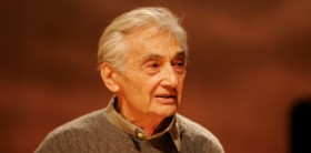 Violence Doesn't Work By Howard Zinn